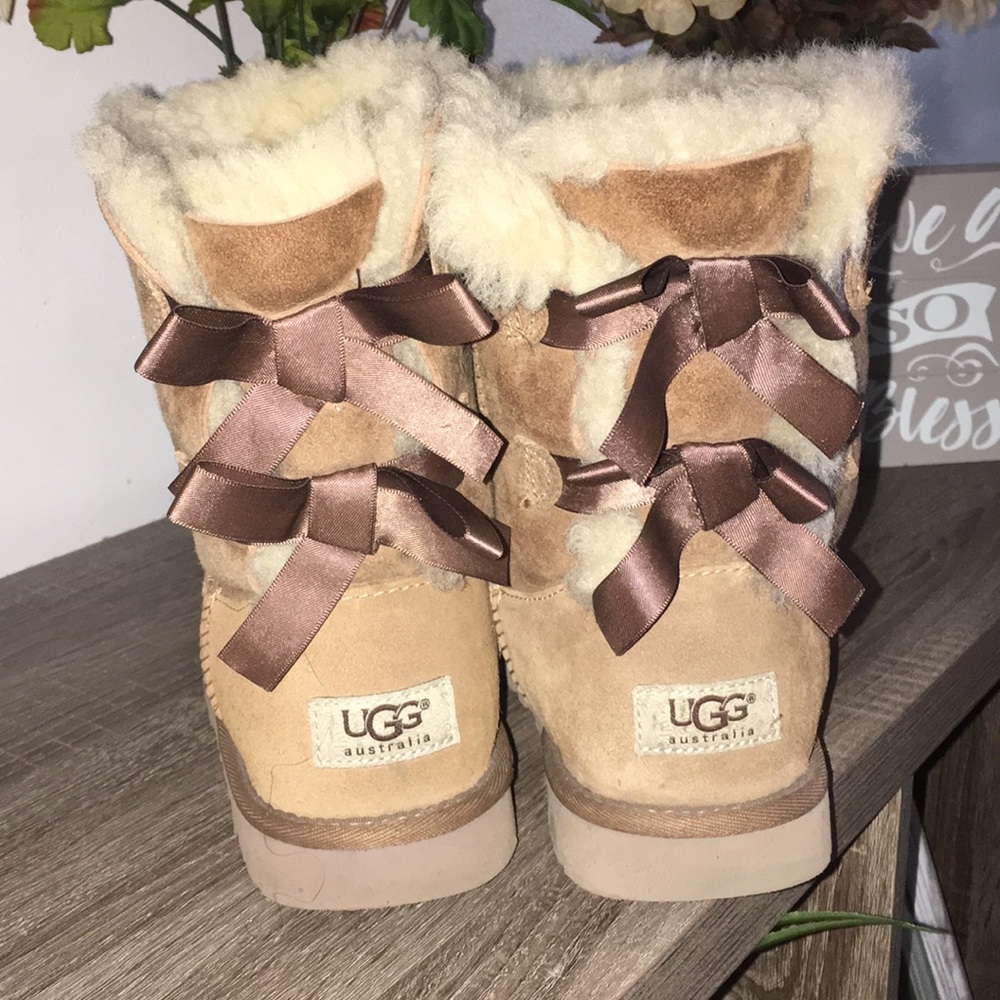 Authentic uggs